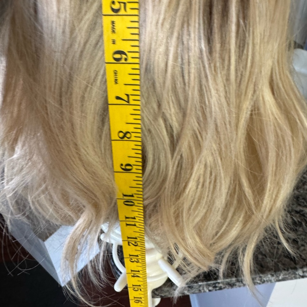 Wigs For Every Woman by Heather Dye – Blonde Wavy Wig - Picture 7 of 7